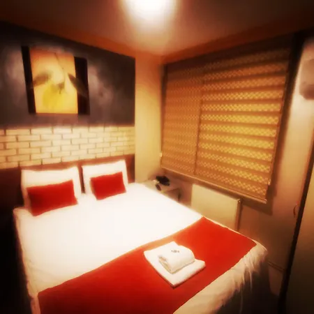 Hotell Troia Ador Pan *